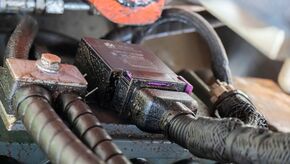 Hydraulic control with the CAN I/O - CC16WP Hydraulic control with the CAN I/O - CC16WP